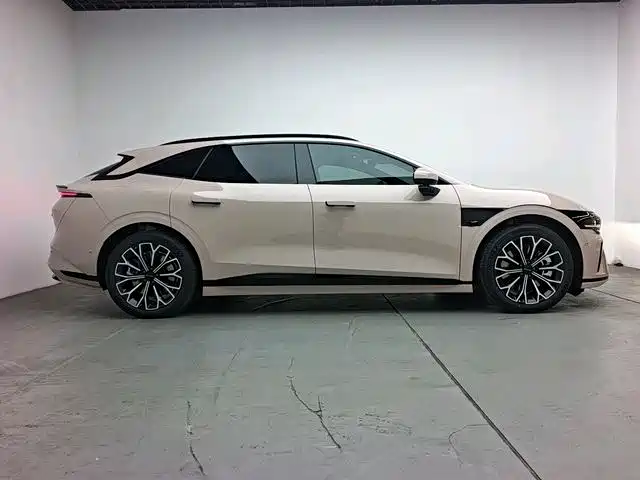 ZEEKR EXTREME KRYPTON 007GT