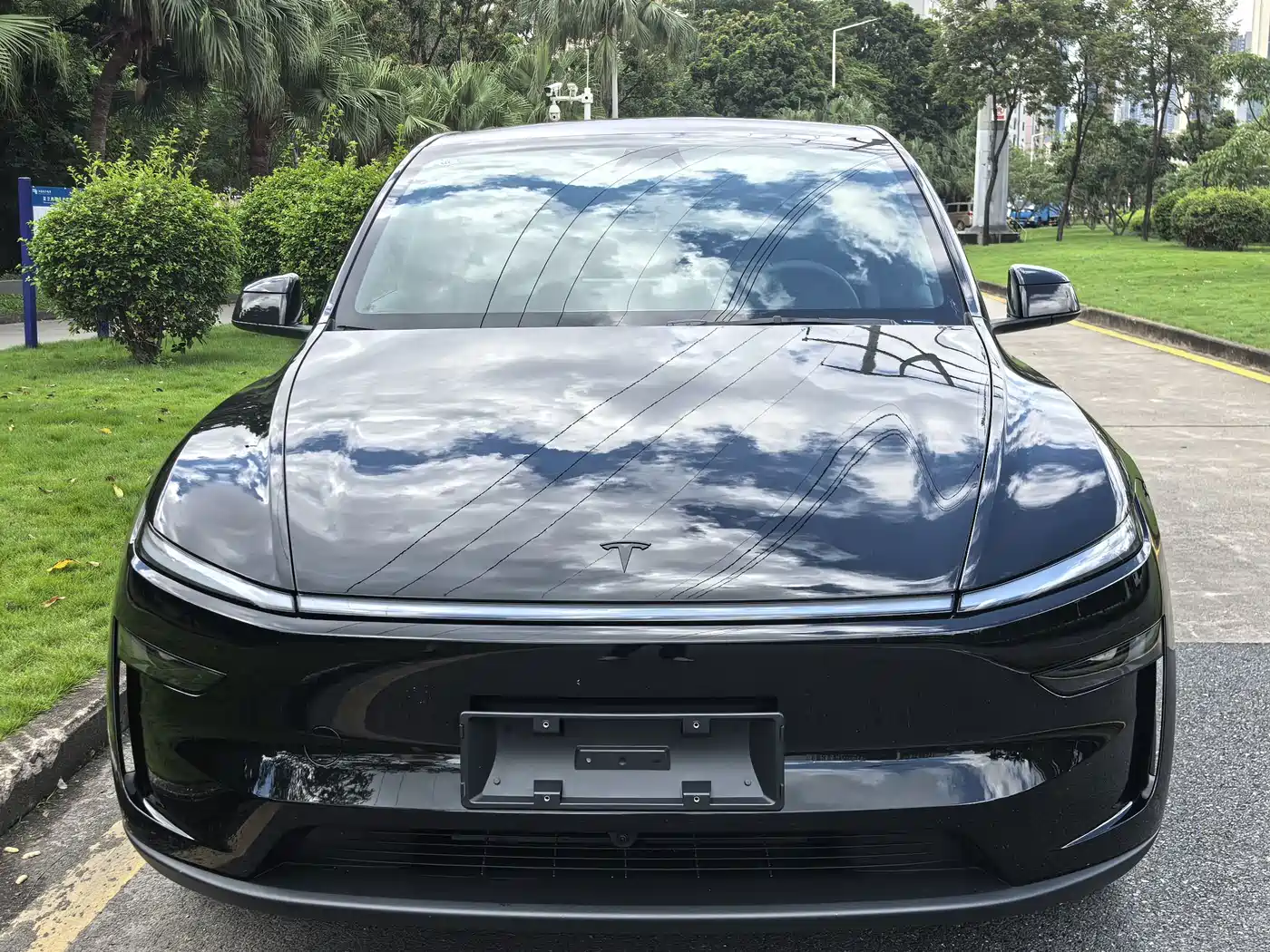 Tesla Model Y 2026 2026 Facelift Long Range Rear-Wheel Drive
