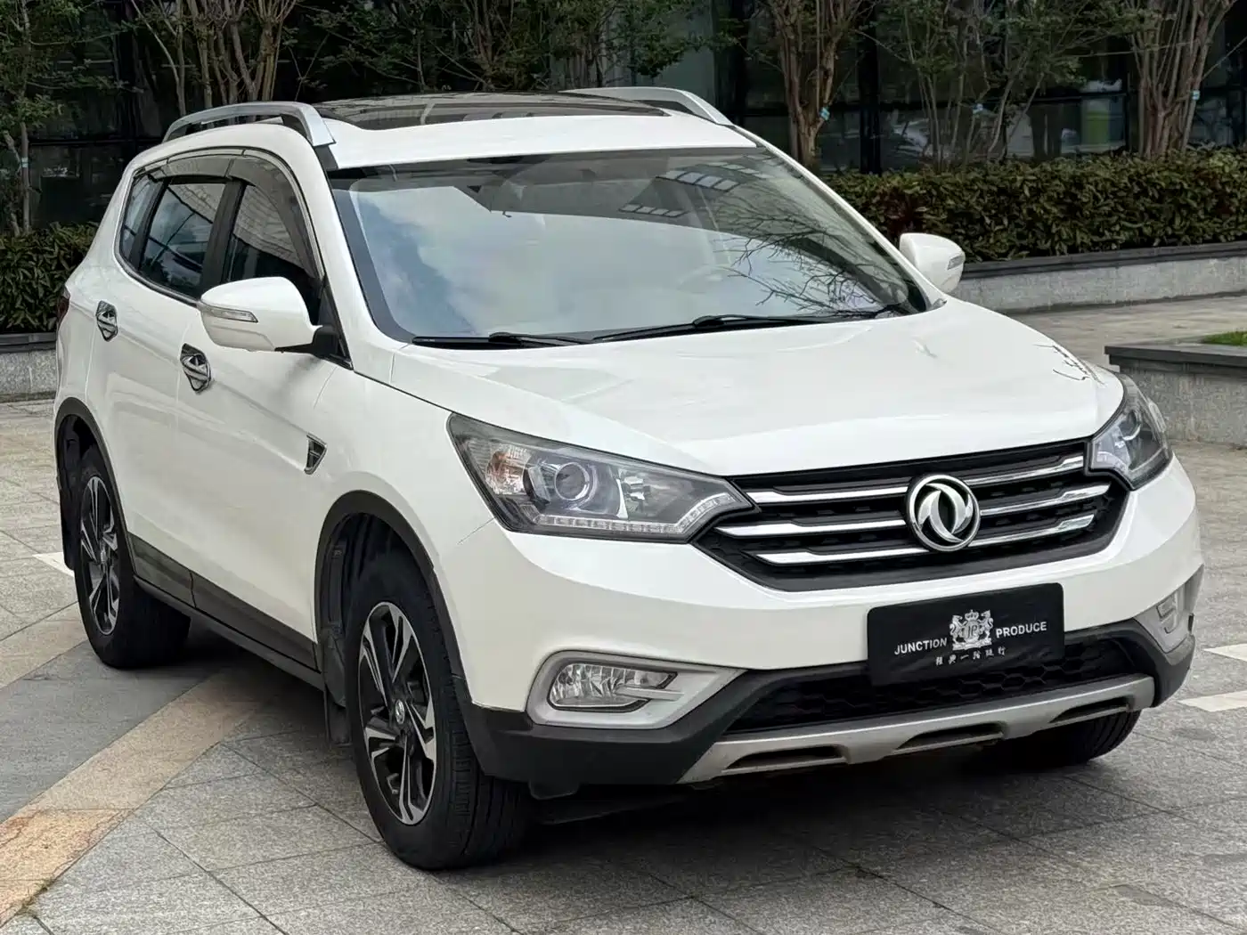 DONGFENG AX7