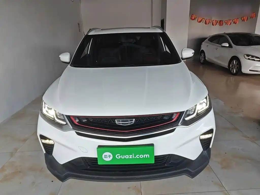 Фото 3 - Geely Binyue