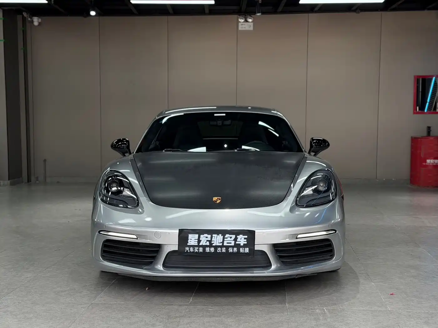 Porsche 718 2016 Cayman 2.0T фото 2