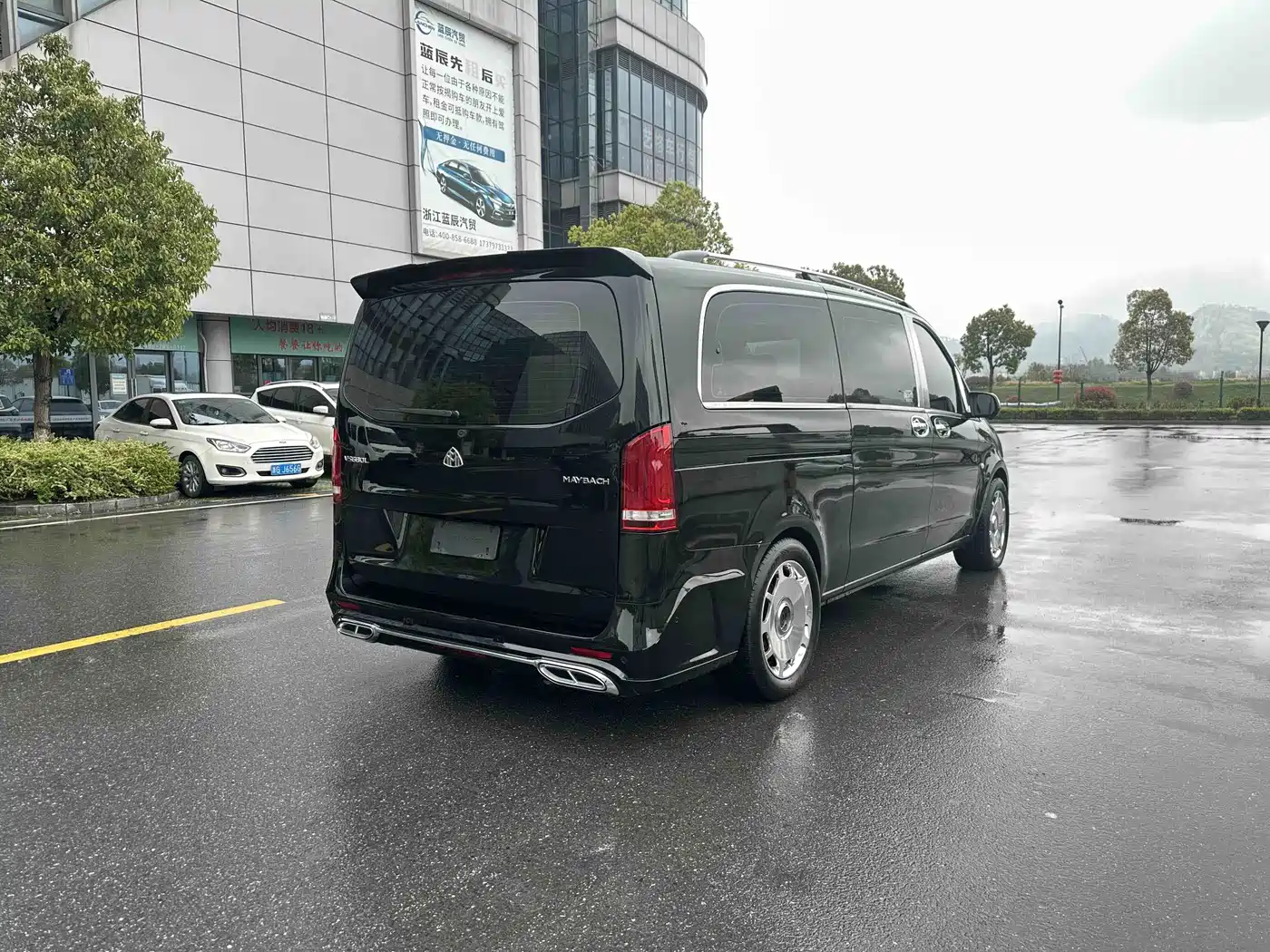 Mercedes-Benz Vito 2023 2.0T Business 7-Seater фото 5