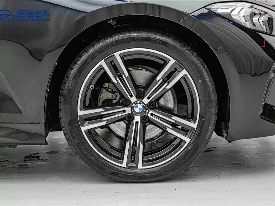 BMW 3 Series 2024 325i M Sport Package фото 11