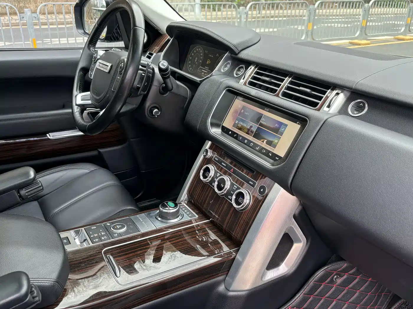 Land Rover Range Rover 2017 3.0 SC V6 Vogue фото 5