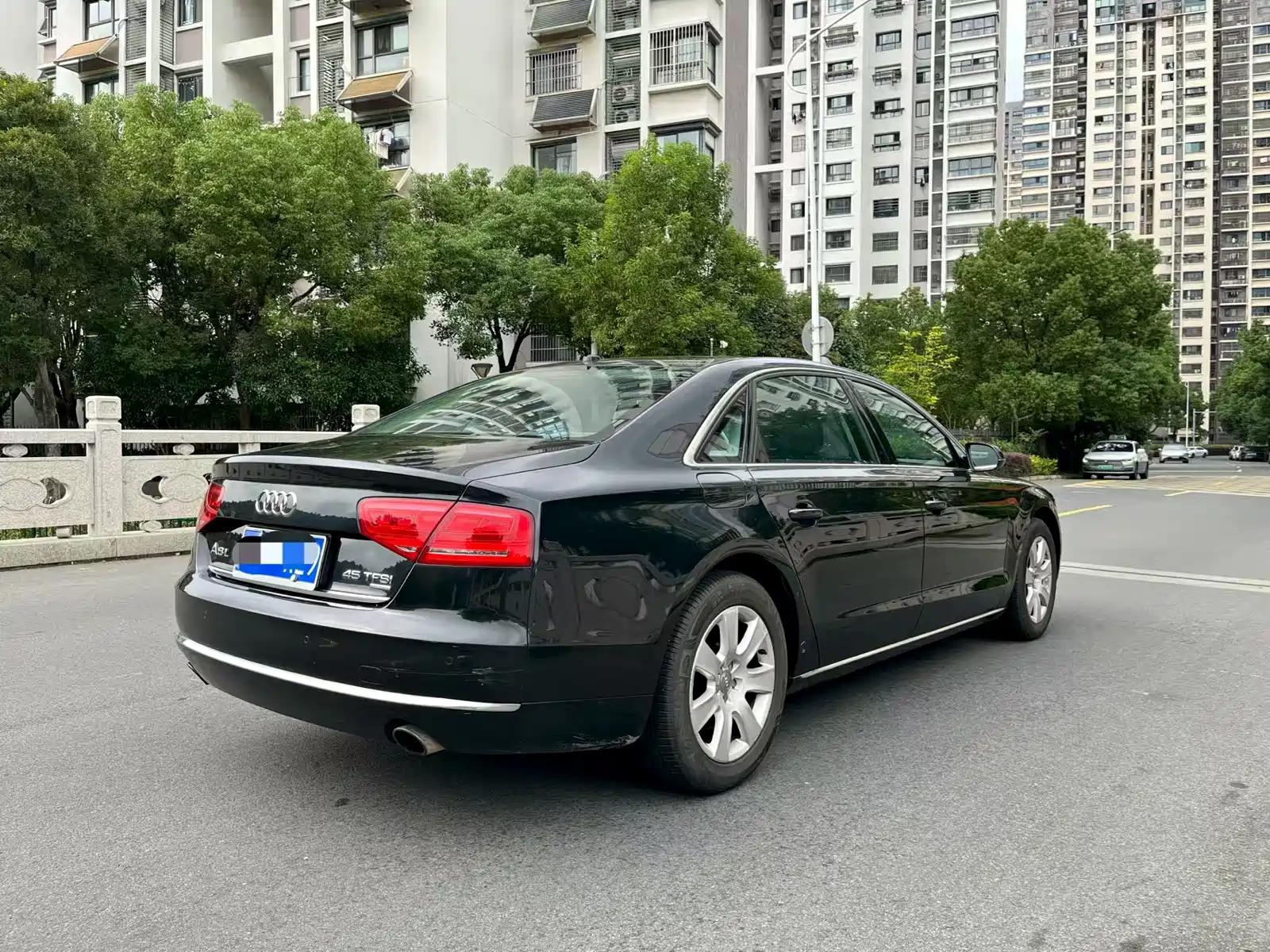 Фото 6 - Audi A8