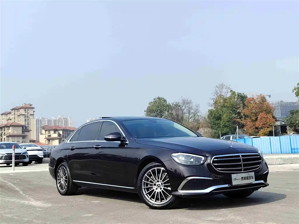  E CLASS