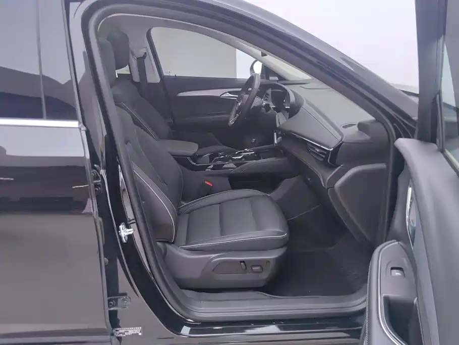 Фото 8 - Buick Envision Plus