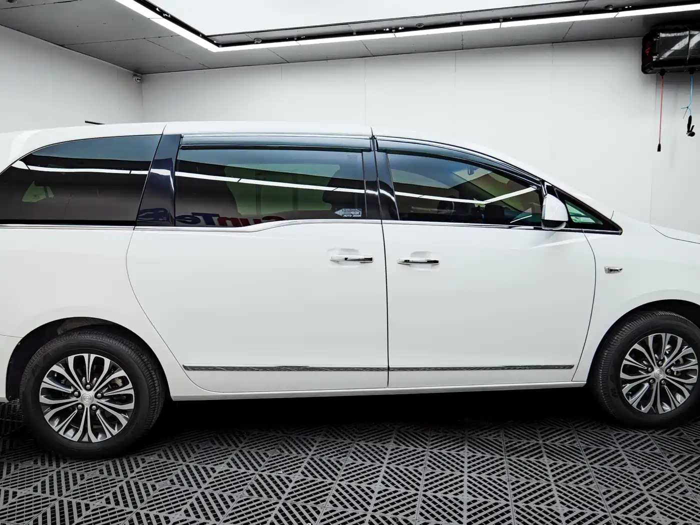 Buick GL8 2022 Land Business Class 652T Luxury фото 12