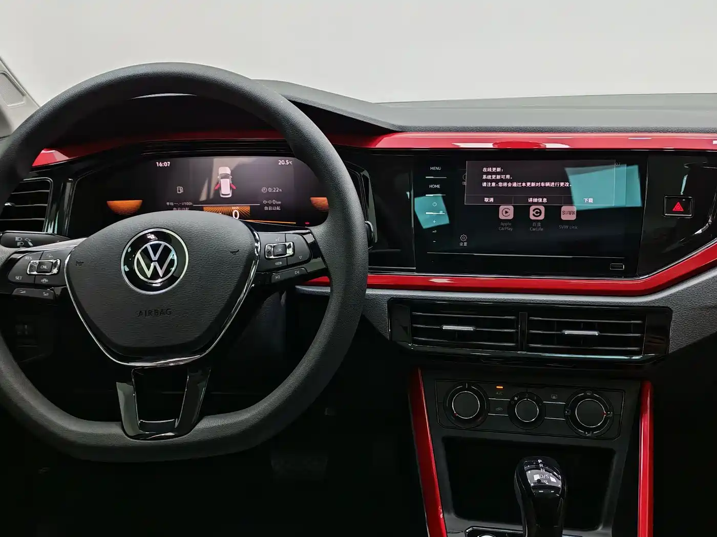 VOLKSWAGEN POLO