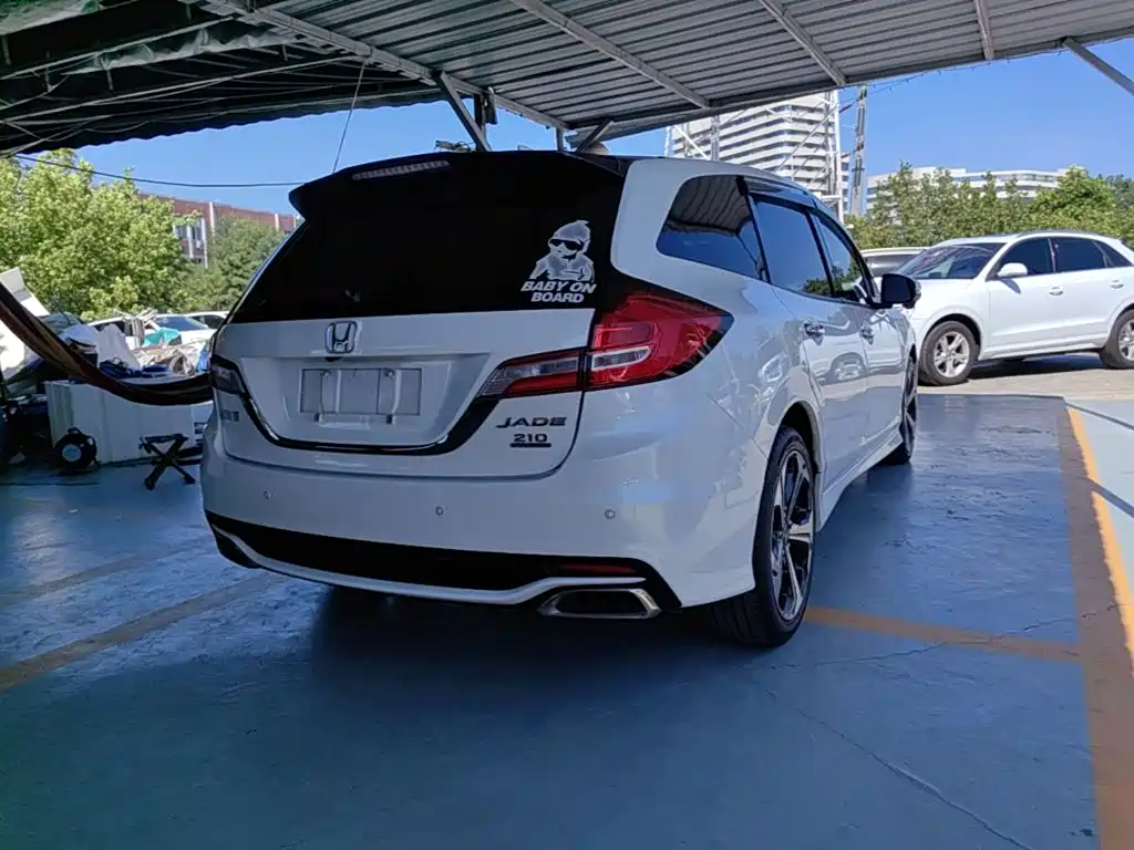 Фото 7 - Honda Jade