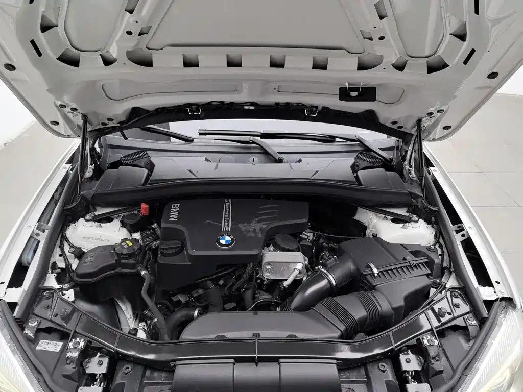 Фото 6 - BMW X1