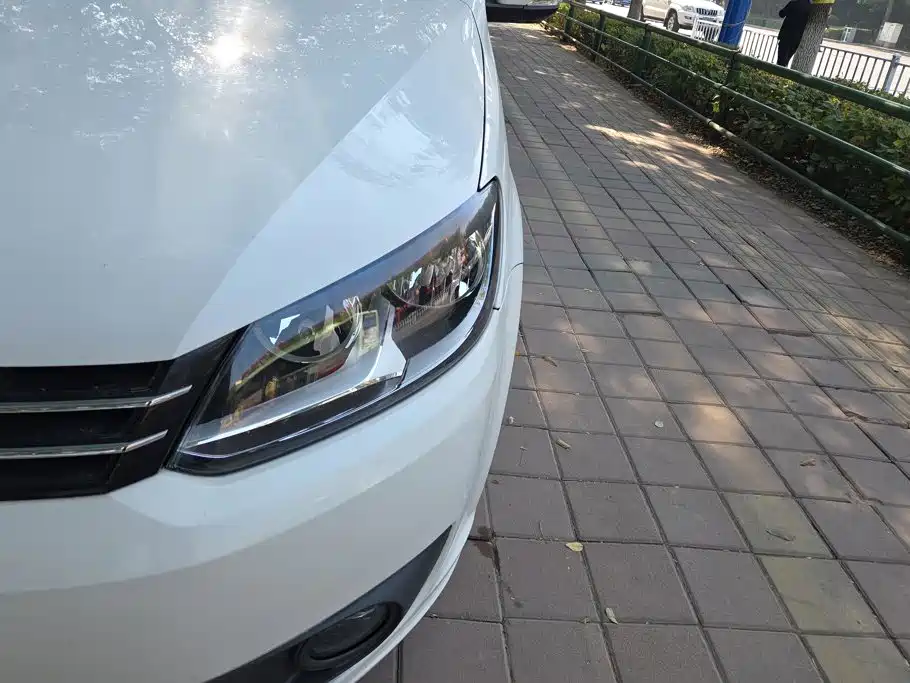 Volkswagen Touran 2014 2013 1.4T DSG Comfort 5-seater