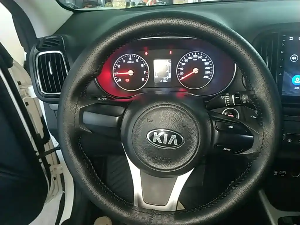 Kia KX3 Smart Run 2015 2015 1.6L Automatic 2WD DLX
