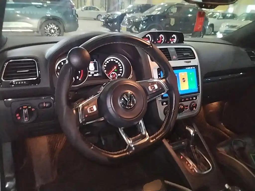 Volkswagen Scirocco 2016 2015 2.0TSI Luxury Edition