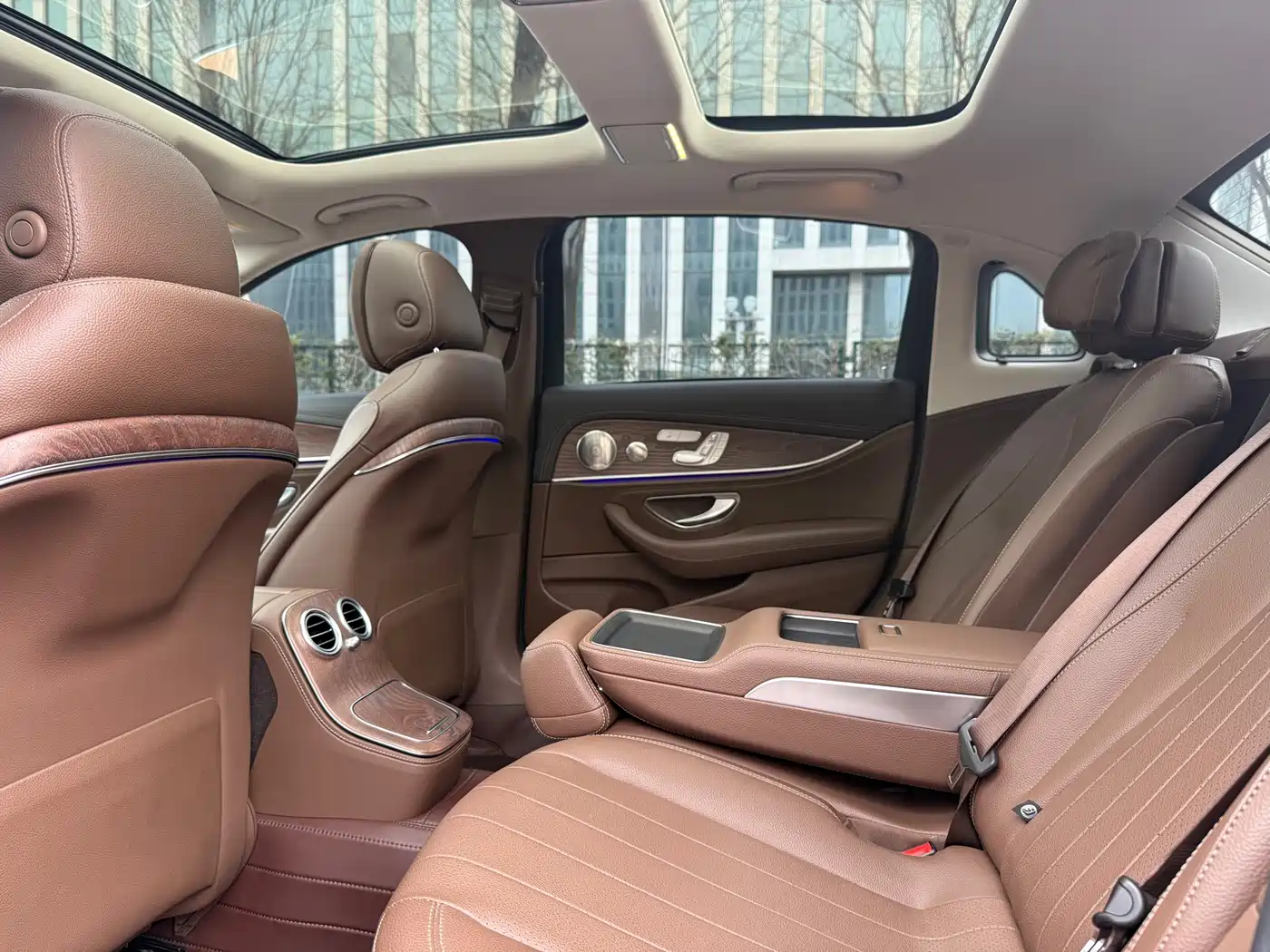 MERCEDES-BENZ E CLASS