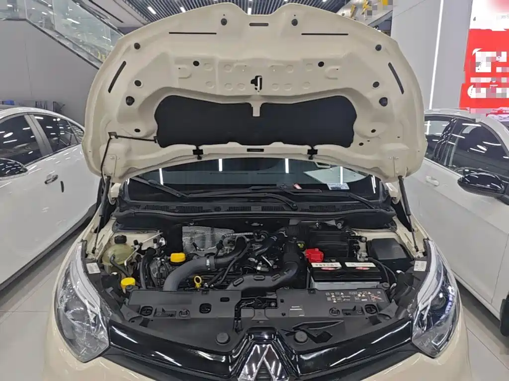 Renault Captur 2018 2015 Model 1.2T Automatic Standard Edition