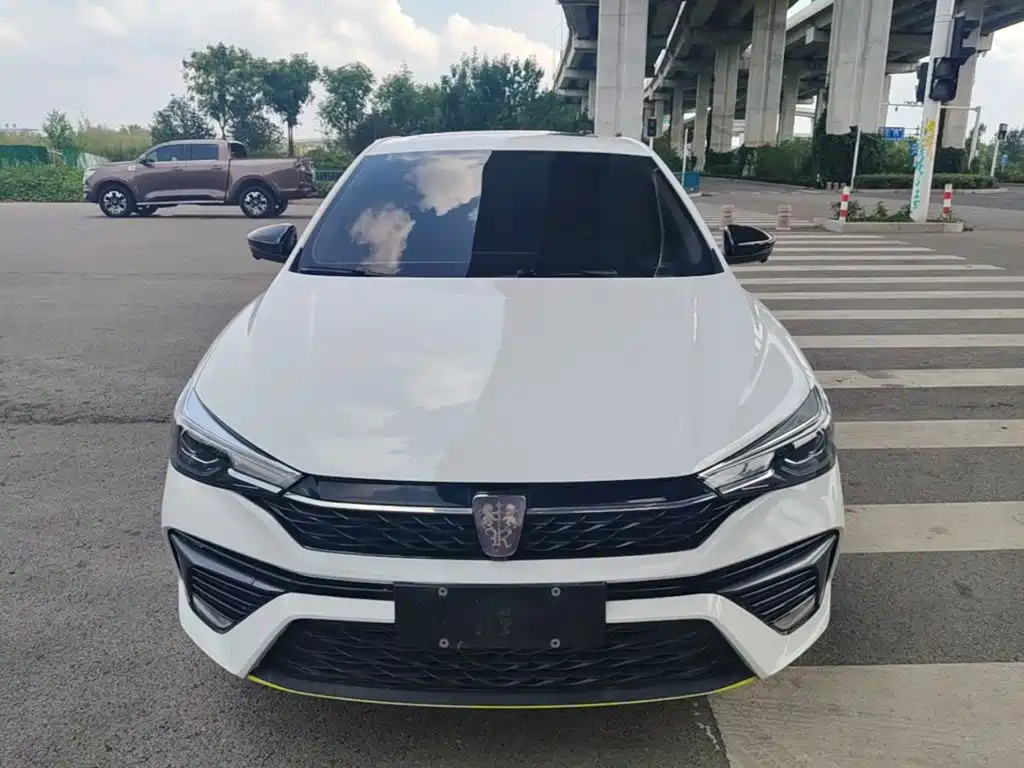 Photo 3 - Roewe i5