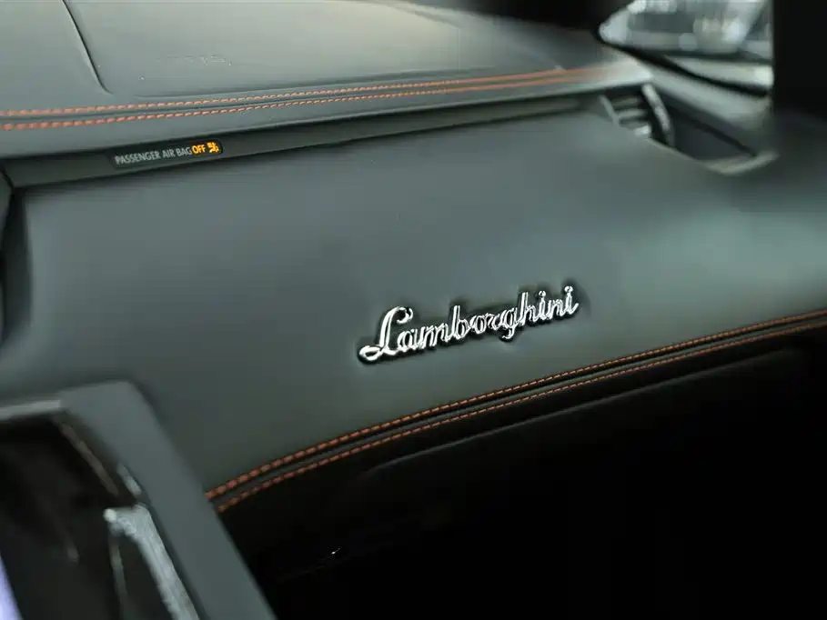 Lamborghini Aventador 2011 LP 700-4 фото 20