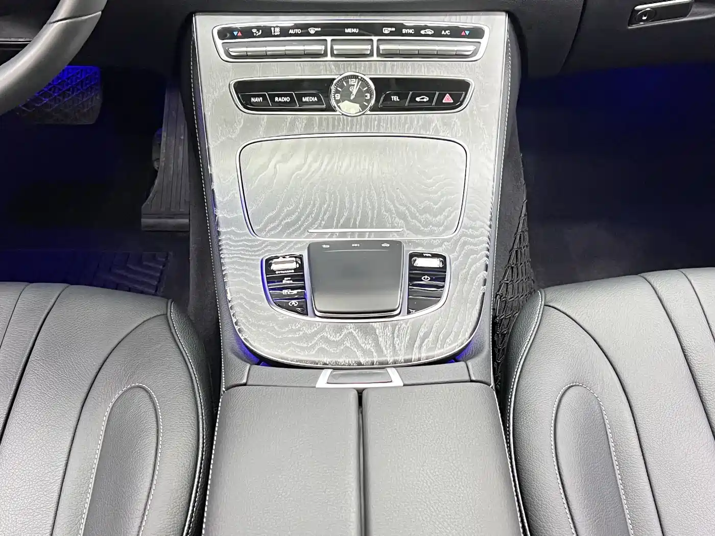 Mercedes-Benz CLS 2018 CLS 300 Dynamic фото 28