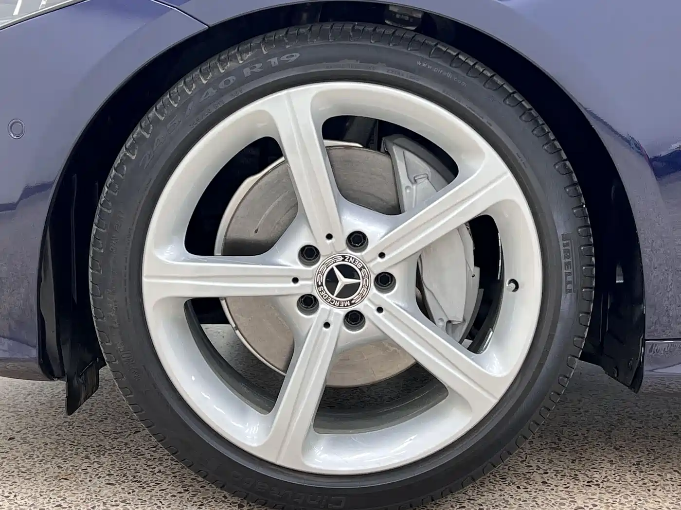Mercedes-Benz CLS 2018 CLS 300 Dynamic фото 37