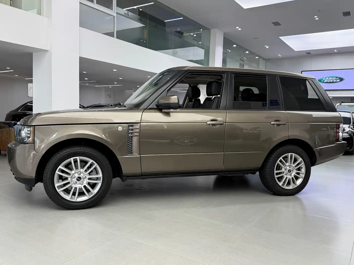 Land Rover Range Rover 2012 2012 5.0 SC V8