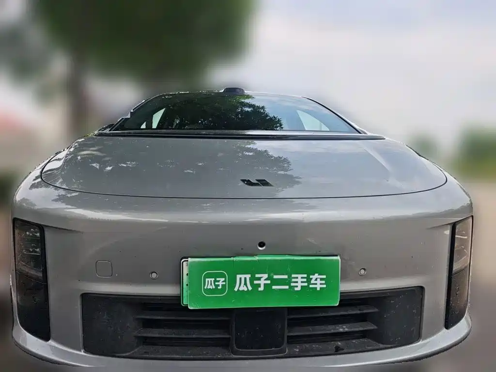 Li Auto i6 2026 2025 4WD Base Model