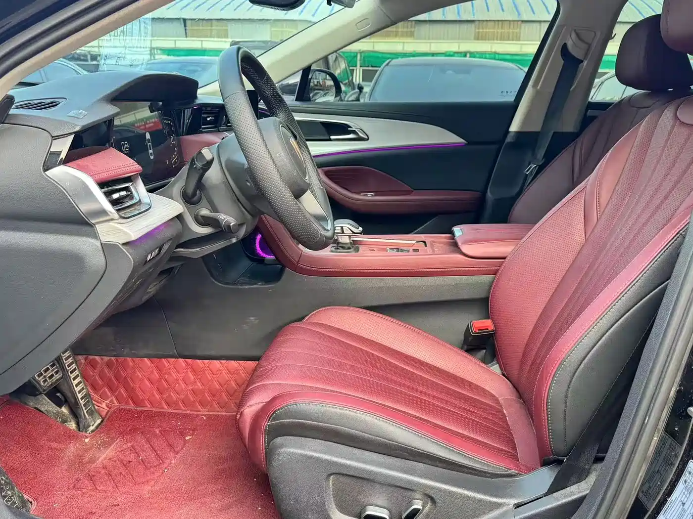 Фото 7 - Hongqi H5