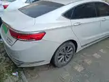Фото 3 - Geely Borui PHEV