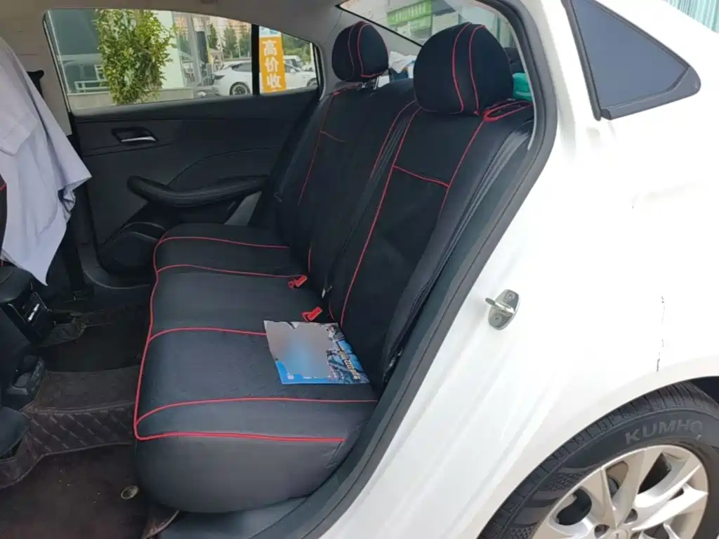 Roewe i5 2025 2026 1.5L Manual Comfort