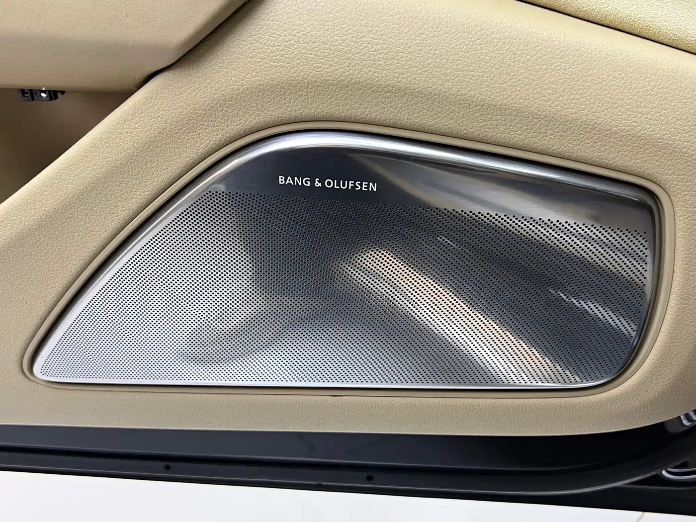 Audi A8 2011 2011 A8L 3.0 TFSI quattro Premium (245kW)