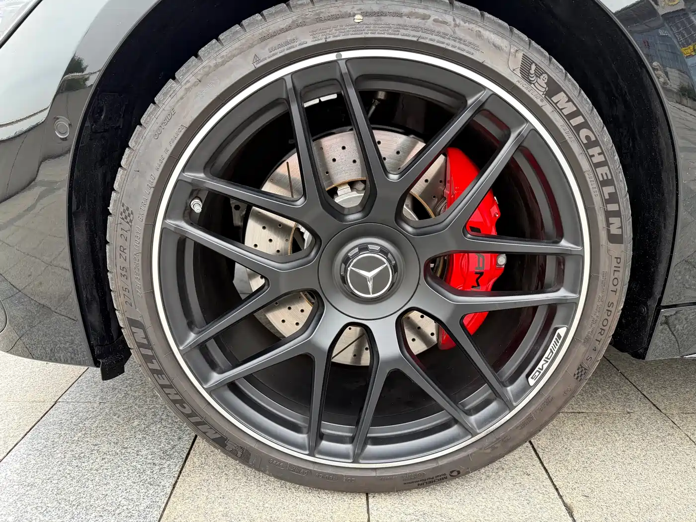 MERCEDES-BENZ AMG GT