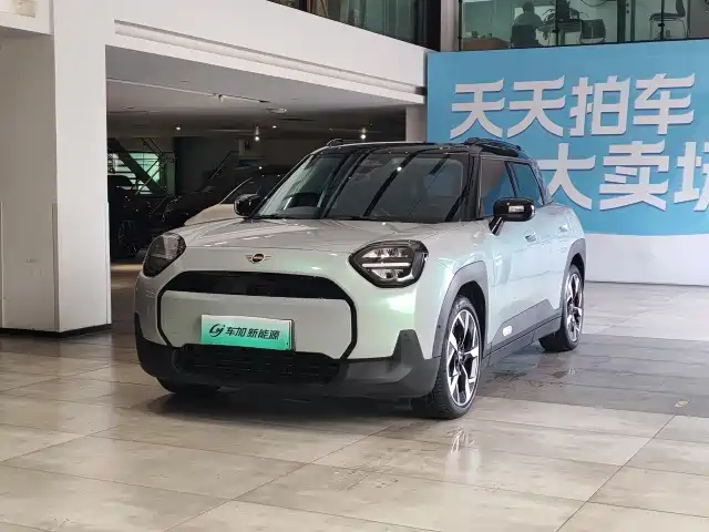 2025 MINI Electric MINI ACEMAN