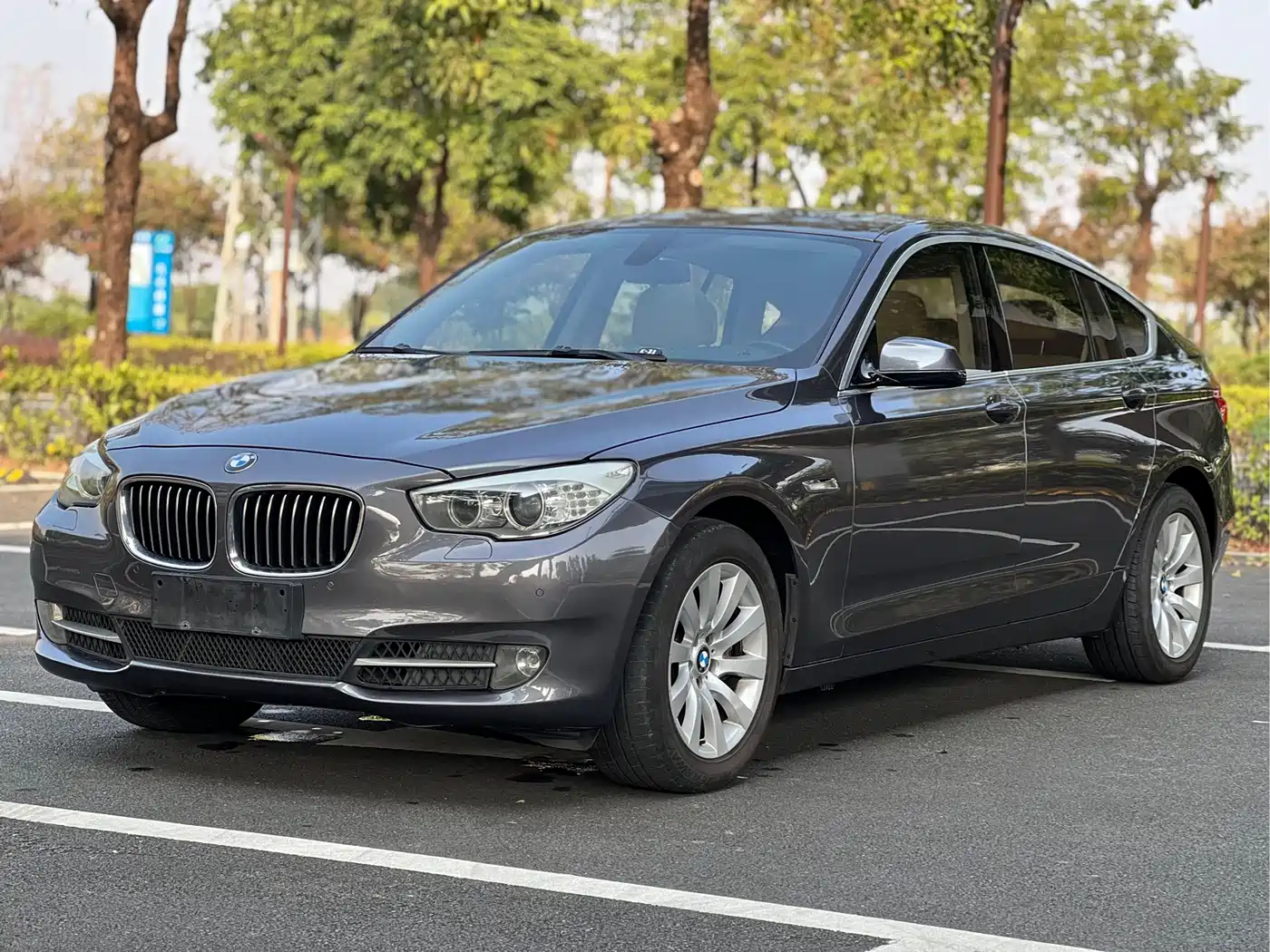 BMW 5 Series GT 2013 535i Elegance