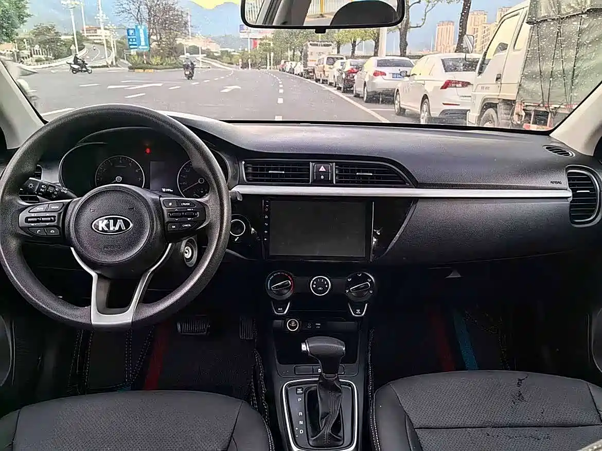Kia K2 2019 Sedan 1.4L AT 15th Anniversary Special Edition GLS China V фото 8