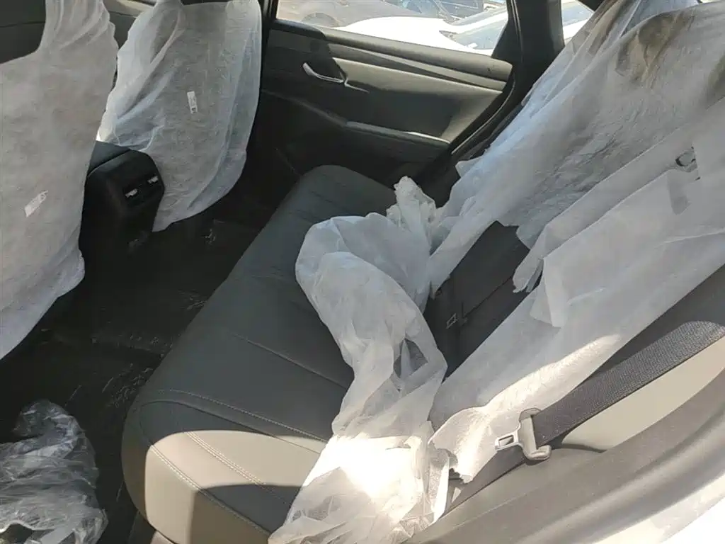 BYD Qin PLUS 2026 2026 DM-i Smart Edition 128KM Progressive