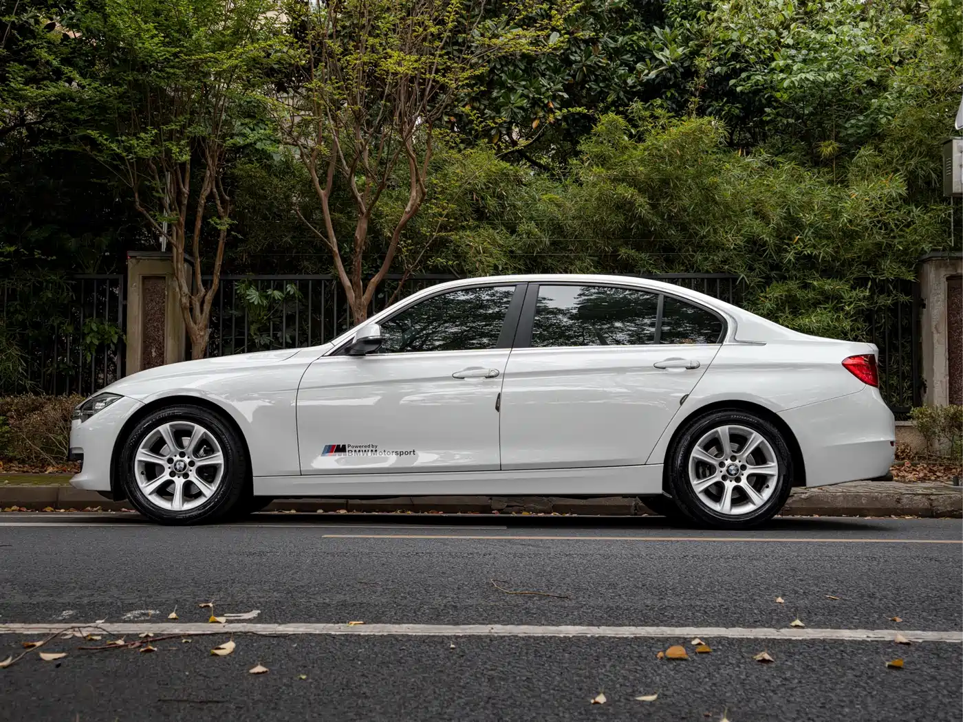 Фото 3 - BMW 3 Series