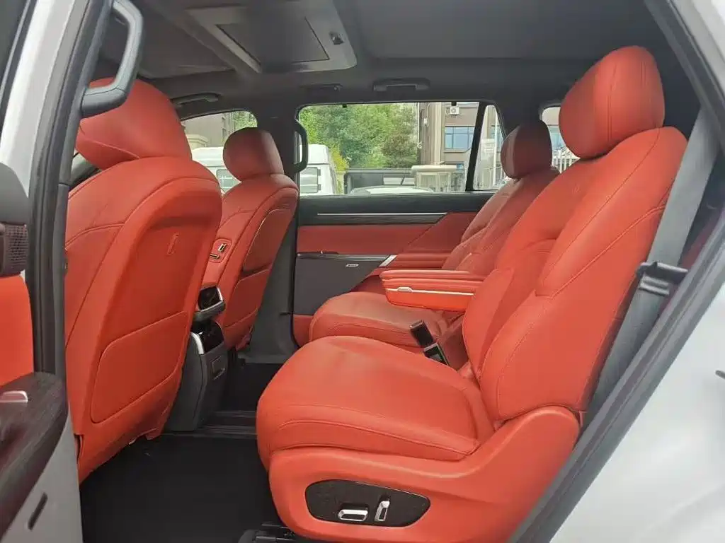 Dongfeng Yipai eπ008 2024 2024 636Max Pure Electric 6-Seater
