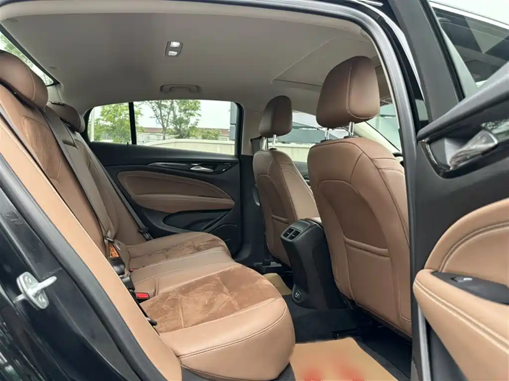 BUICK REGAL