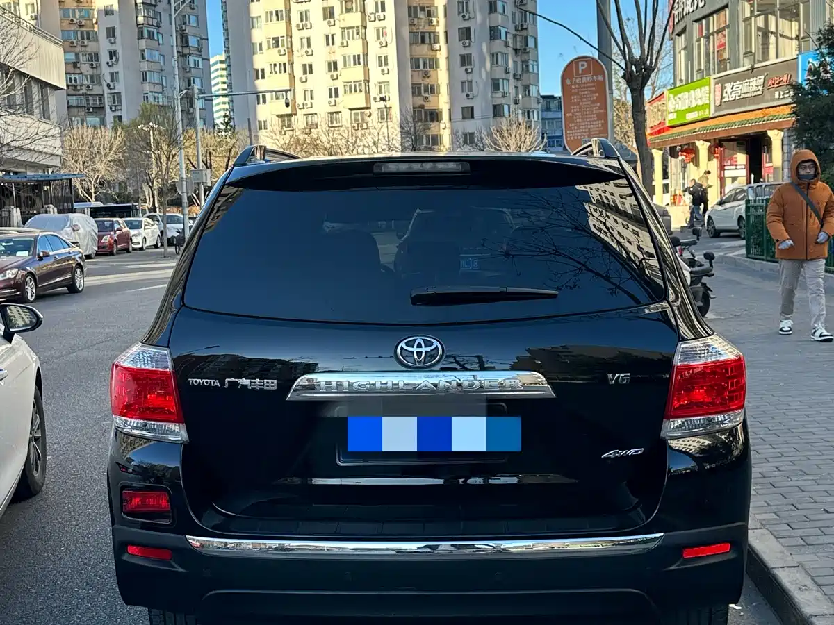 Toyota Highlander 2012 3.5L AWD 7-Seater Luxury Edition фото 5