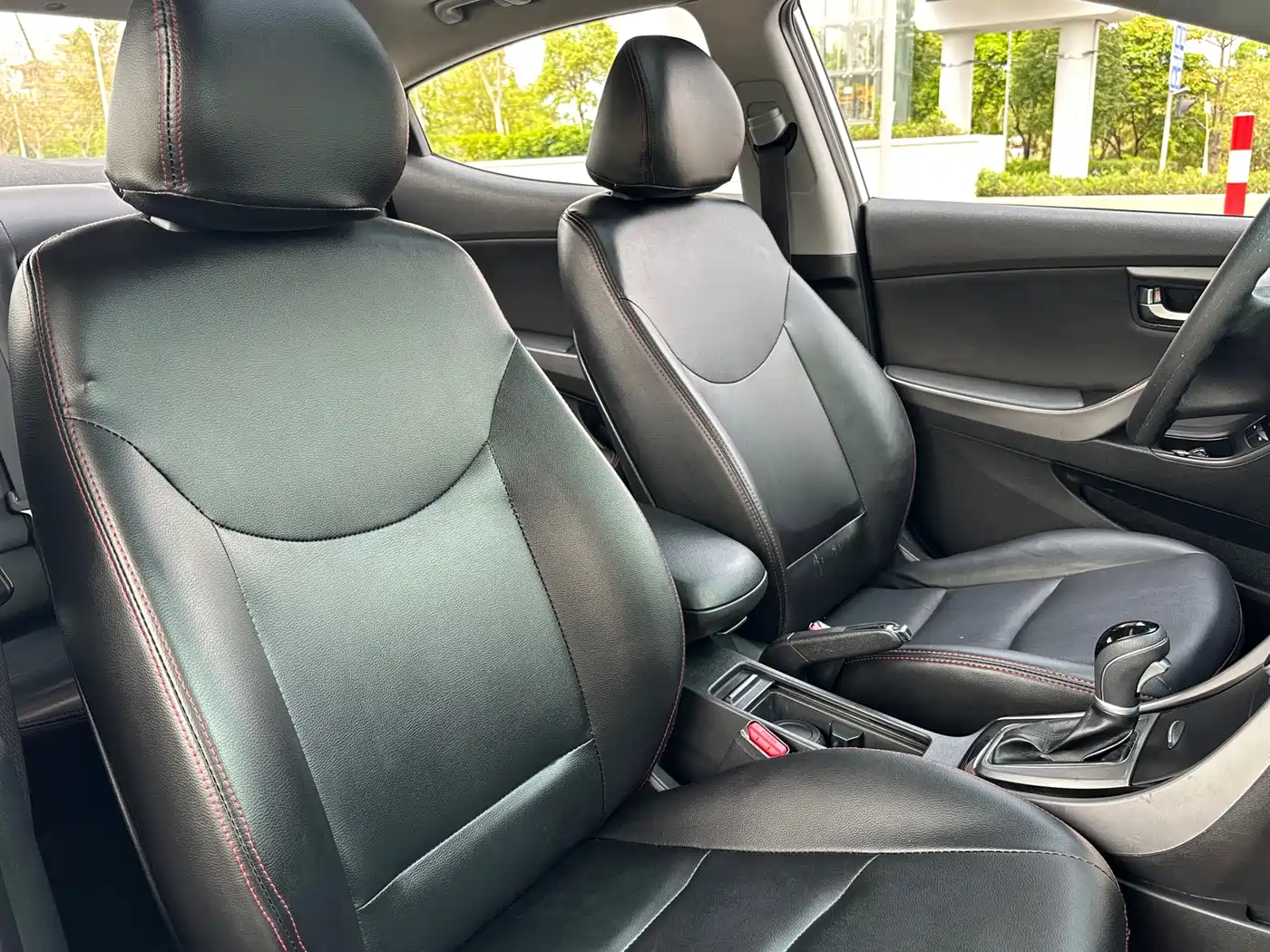 Hyundai Langdong 2016 1.6L Automatic Premium Edition фото 27