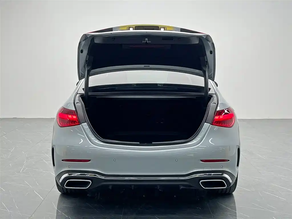 Mercedes-Benz C-Class 2024 Facelift III C 260 L Sport фото 12