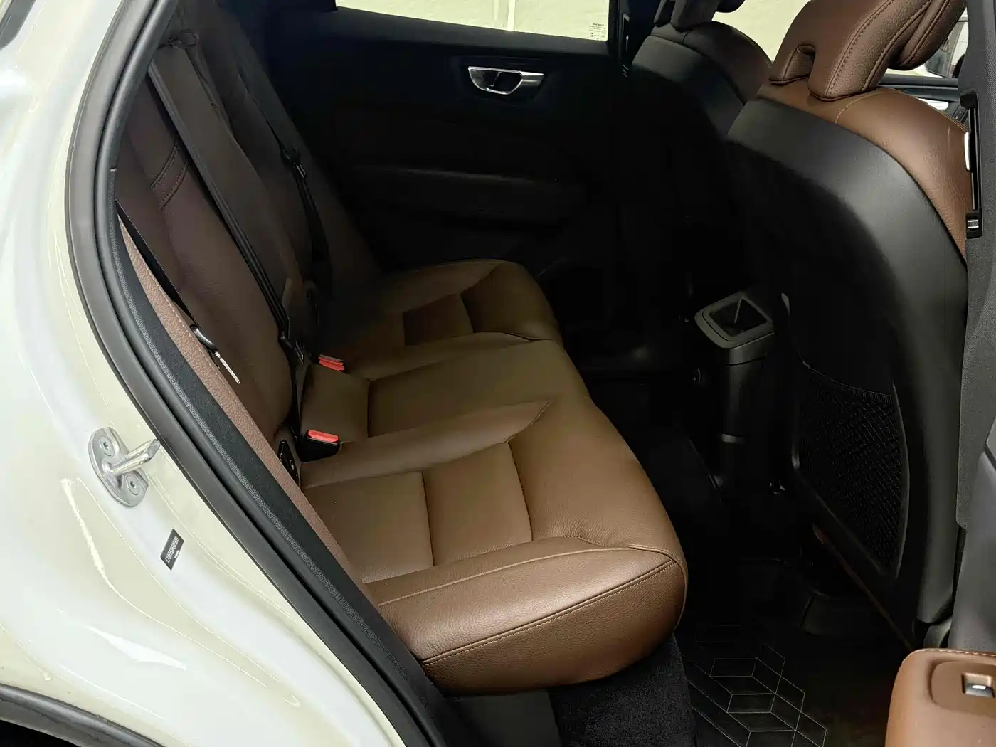 VOLVO XC60 PLUG IN HYBRID