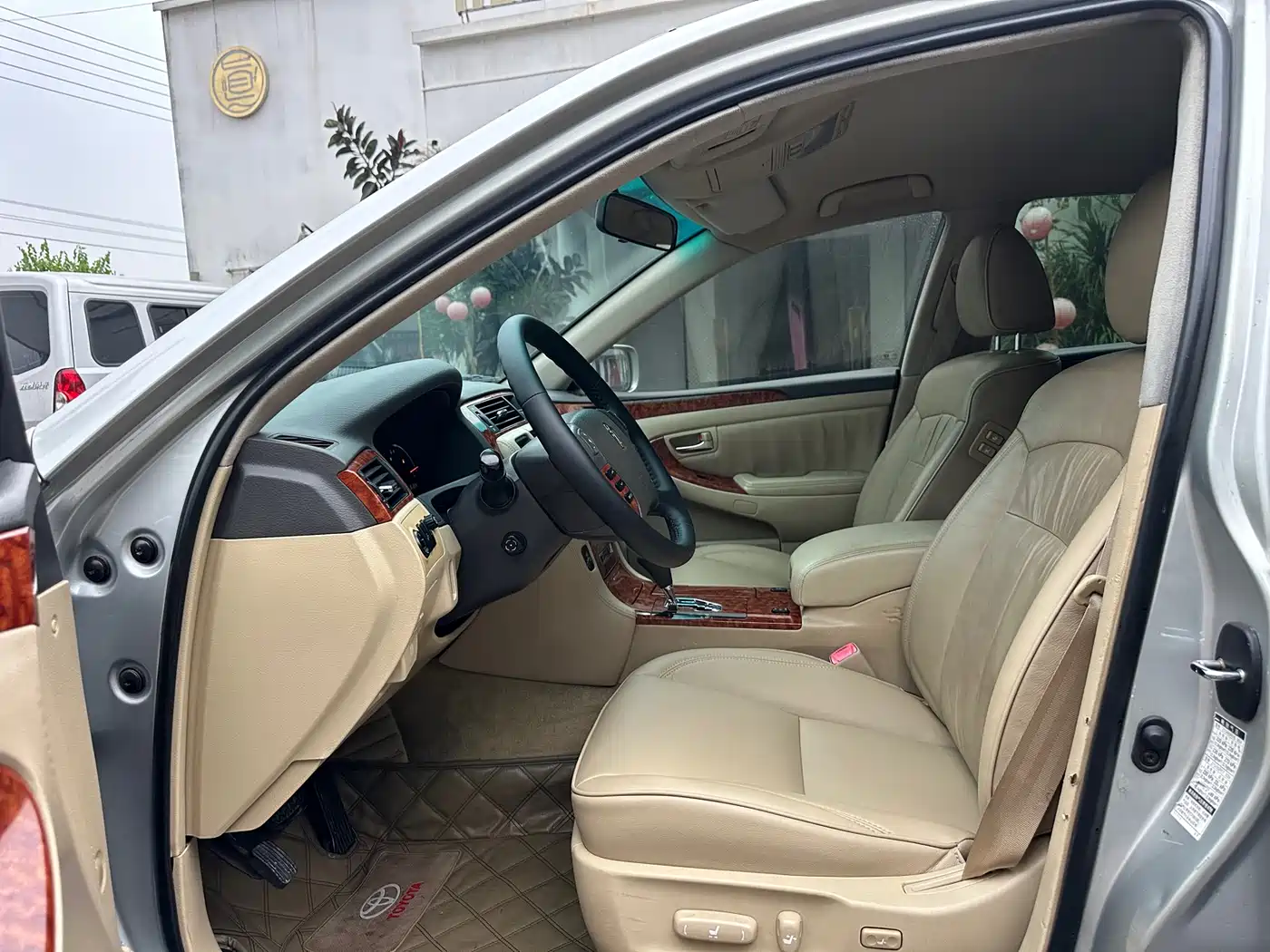 Toyota Crown 2005 Model 3.0L Royal фото 10