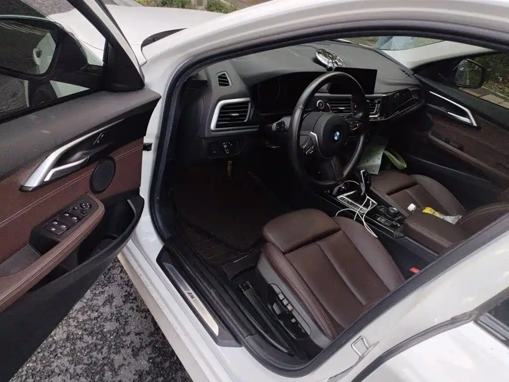 BMW 1 Series 2020 Model 120i M Sport Package фото 14