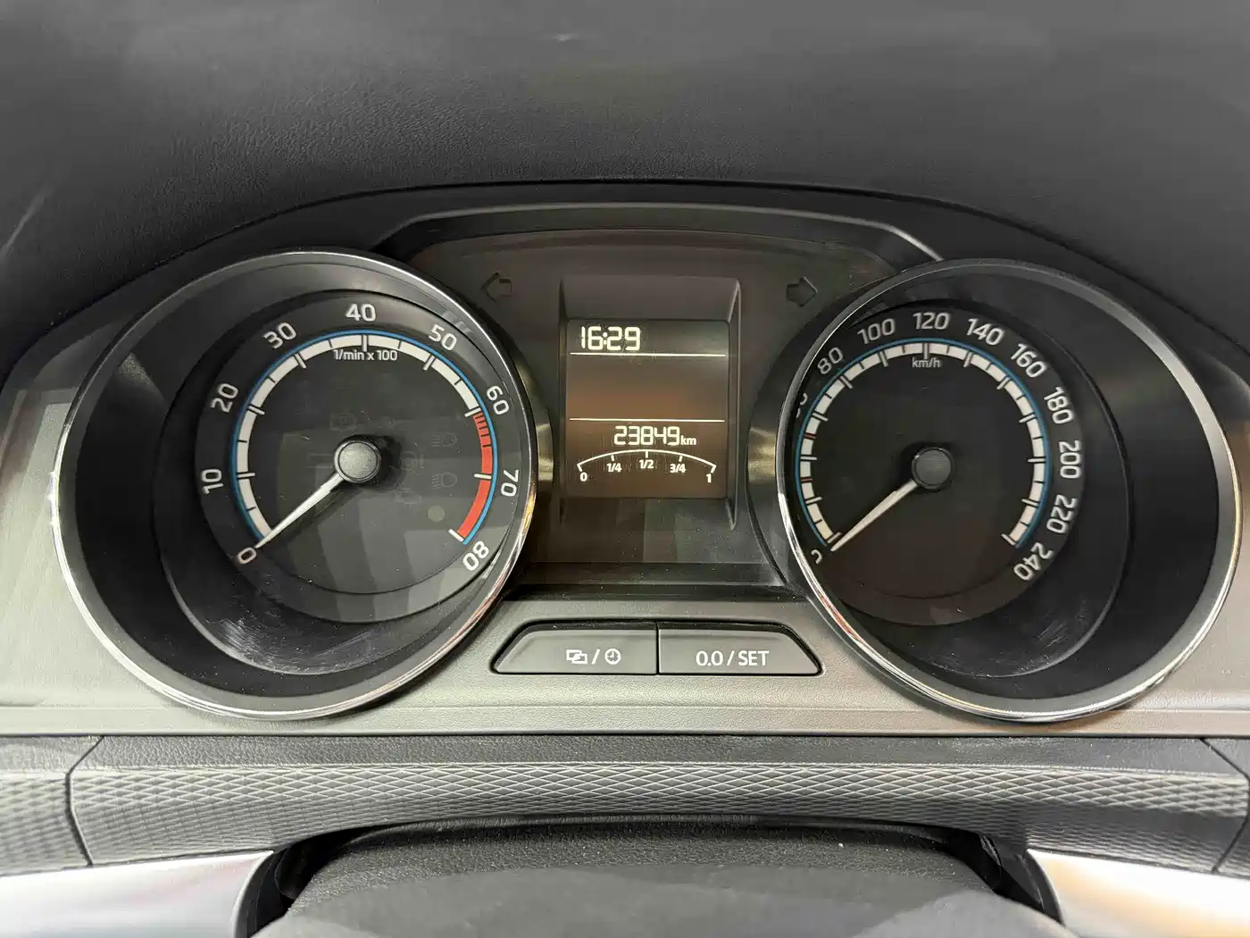 Škoda Kamiq 2021 1.5L Auto Comfort Edition фото 16