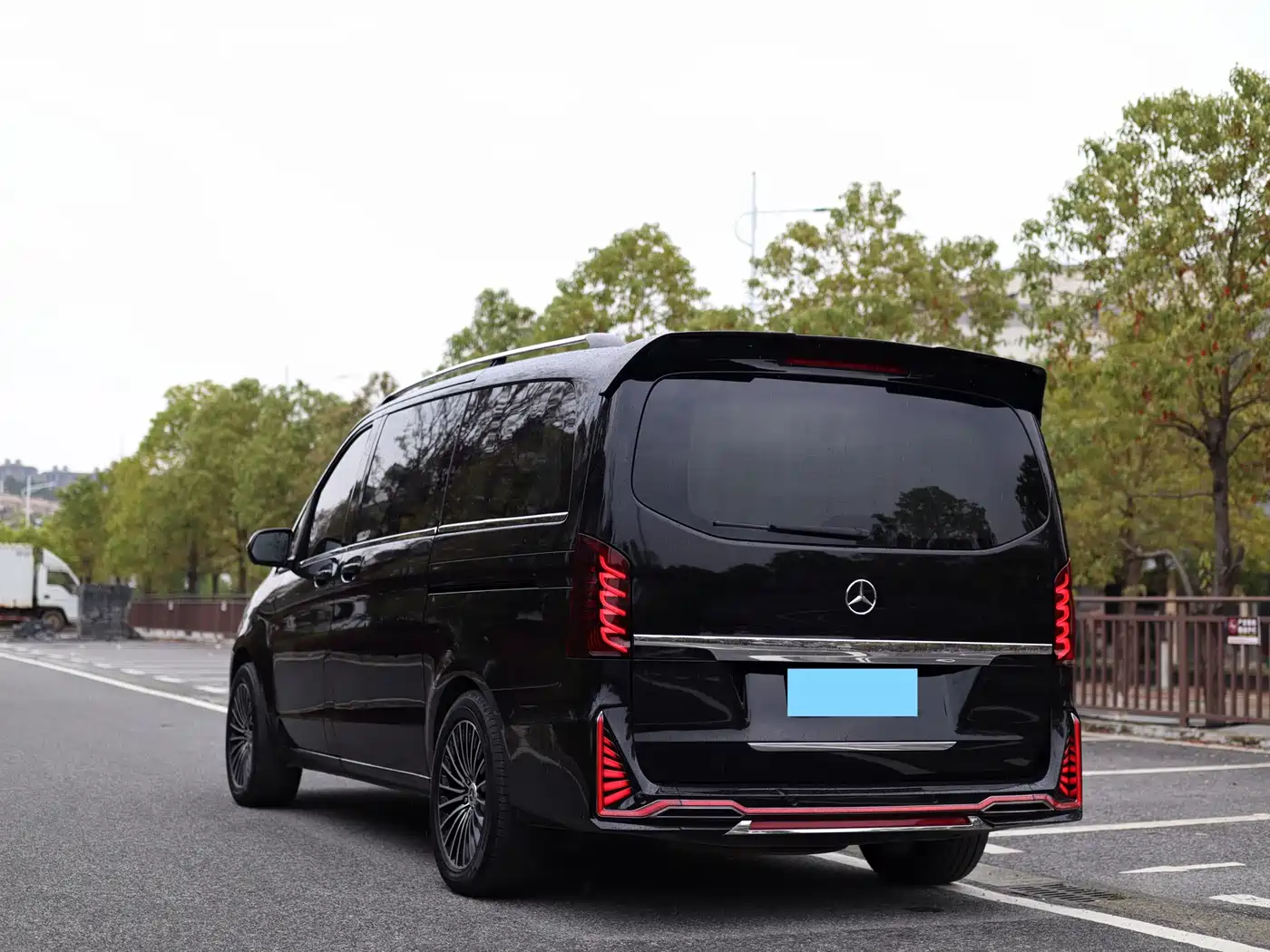 Mercedes-Benz V-Class 2018 V 260 Premium Edition China V фото 3
