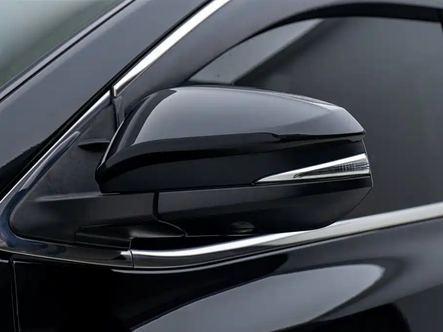 Photo 14 - Toyota Highlander
