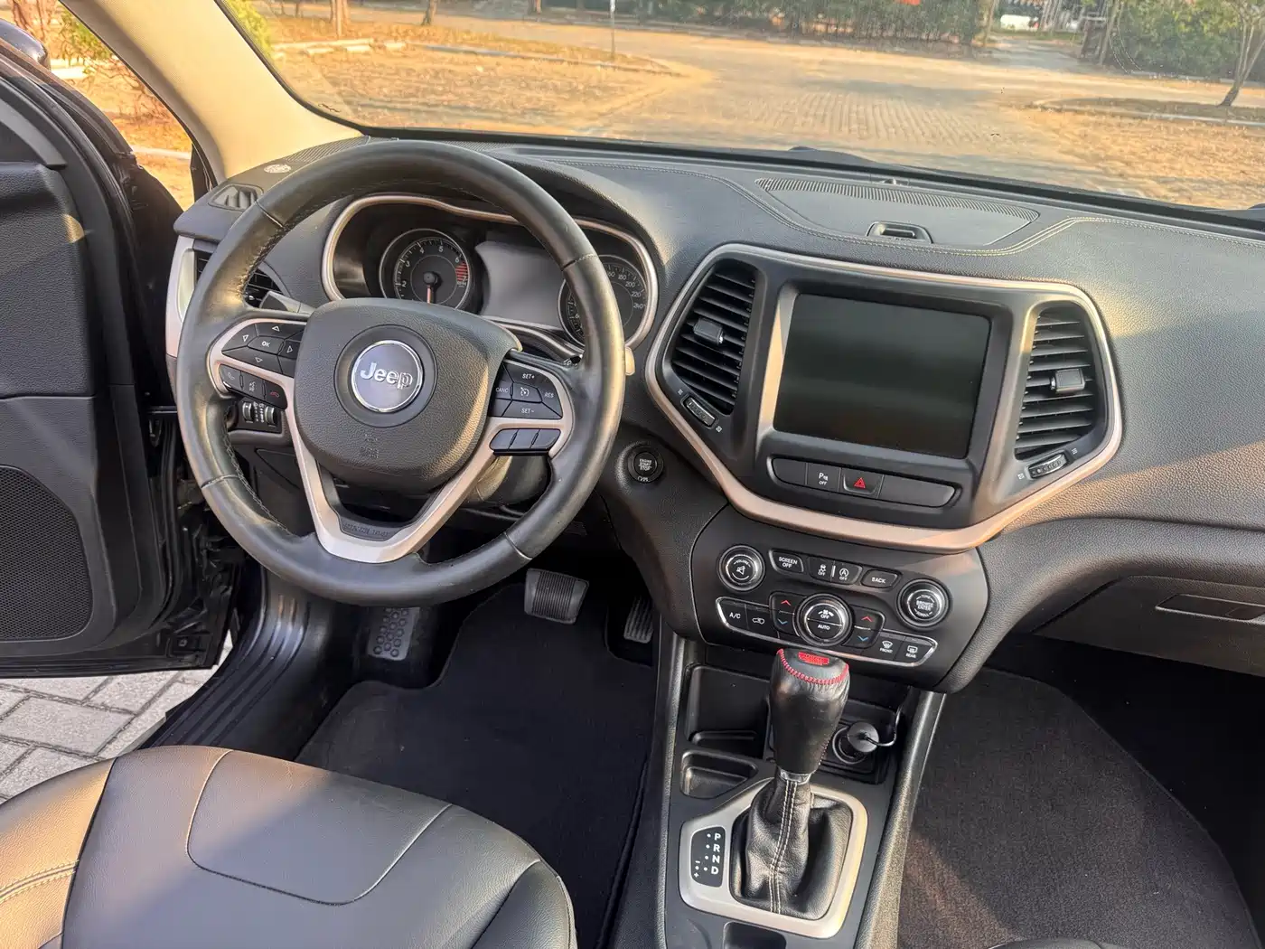 Jeep Cherokee 2019 2017 2.0L Superior Edition
