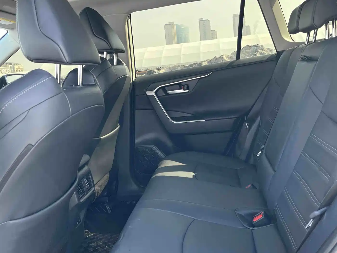 Toyota Wildlander 2023 2.0L CVT AWD Luxury PLUS фото 10