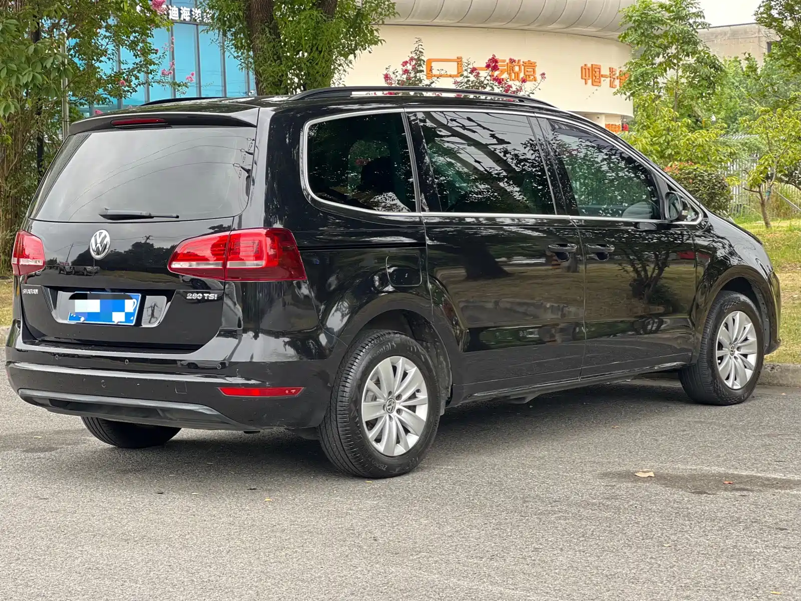 Фото 9 - Volkswagen Sharan